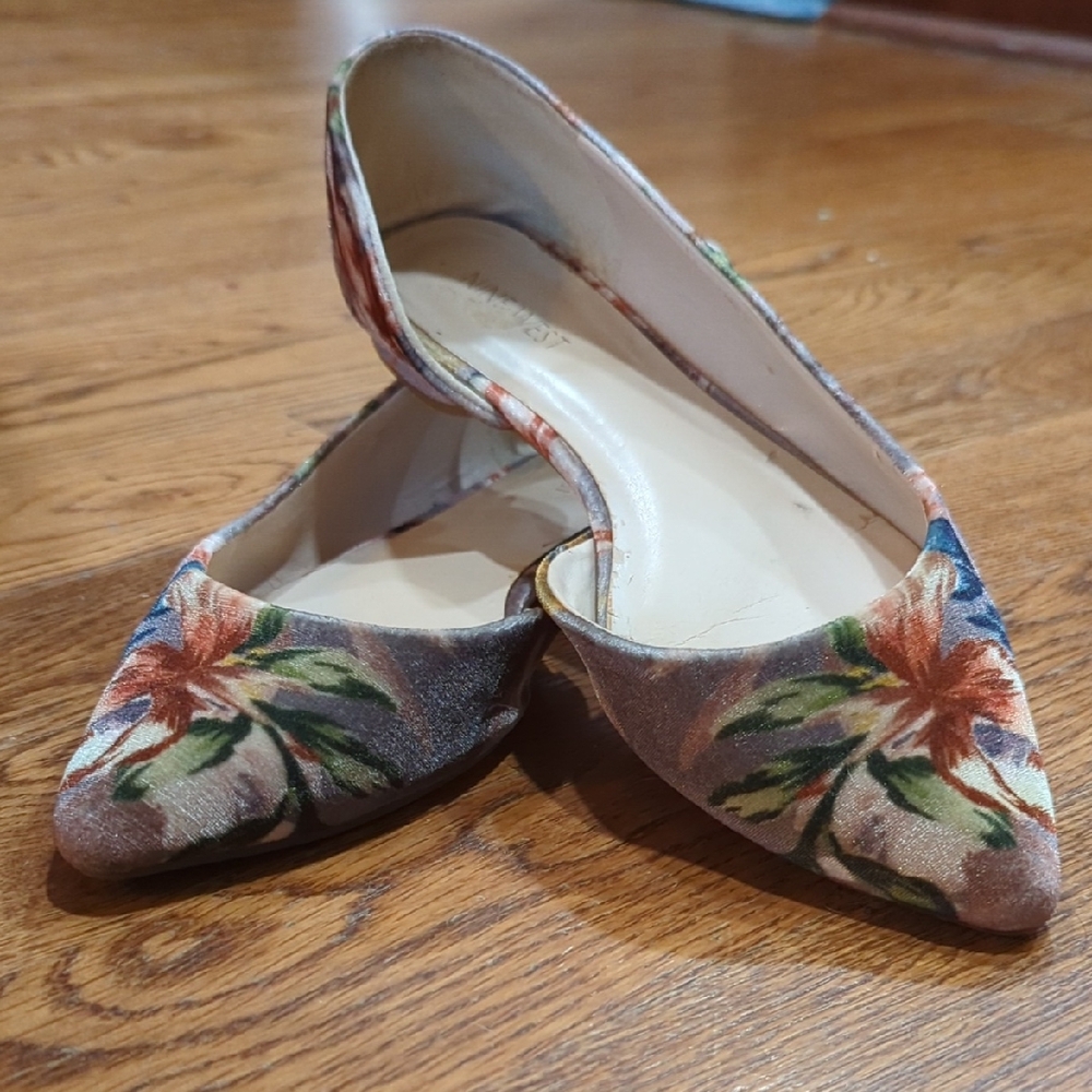 Nine West Velvet Floral Patterned Women's Flats